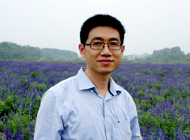 至真至誠(chéng)勇攀高峰——記“寶鋼優(yōu)秀教師特等獎(jiǎng)”獲得者、交通學(xué)院陳峻教授