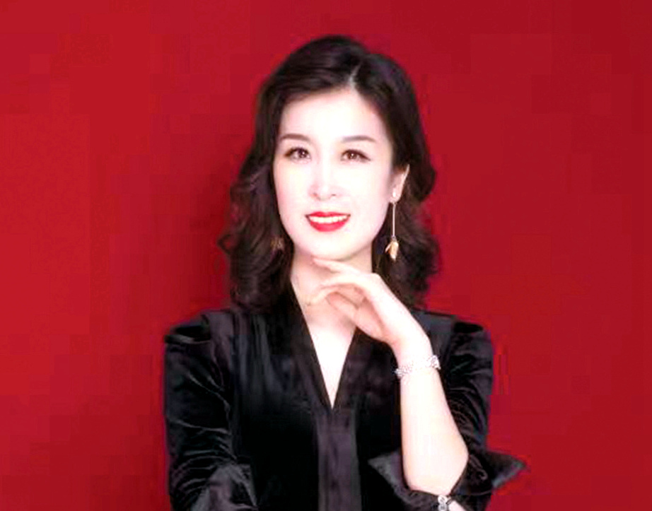 畫(huà)筆和講臺(tái)：做啟發(fā)式的教育者——記東南大學(xué)首屆杰出教學(xué)獎(jiǎng)獲得者、馬克思主義學(xué)院副教授楊洋